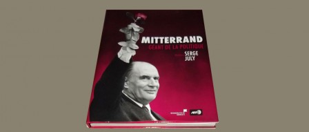 livre g&eacute;ant politique
